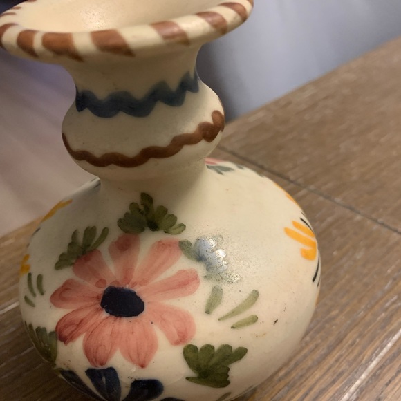 Small Talavera Pottery Vase. Adorable 5” Tall Base 1 3/4” wide - Picture 4 of 6